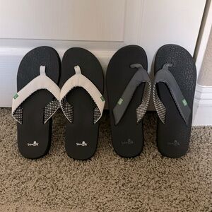 TWO PAIRS OF SANUK FLIP FLOPS